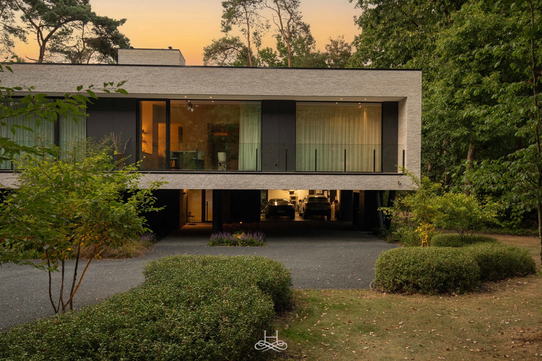 Luxueus villa appartement met riant dakterras en tuin foto {{pictureIndex}}