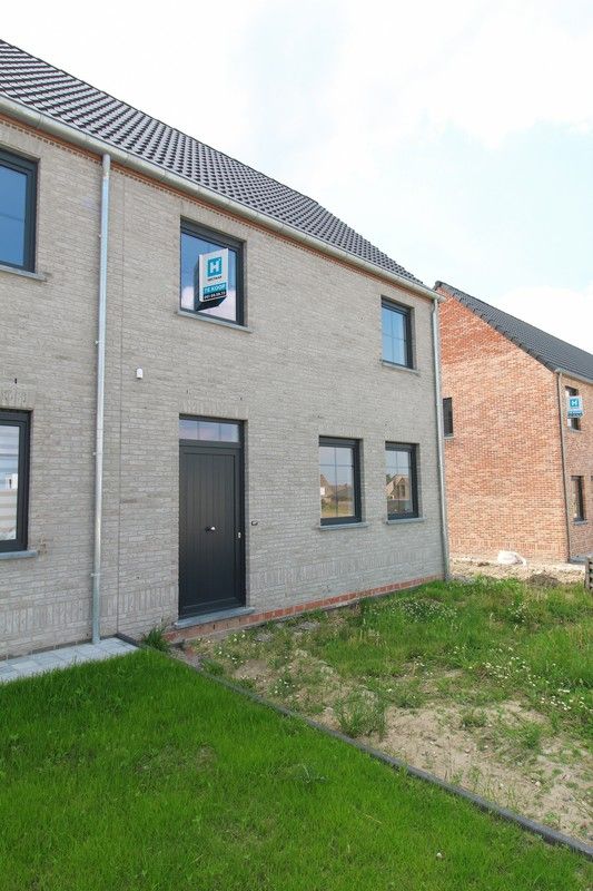 In Meulebeke bouwt Hectaar 4 landelijke nieuwbouwwoningen foto 2