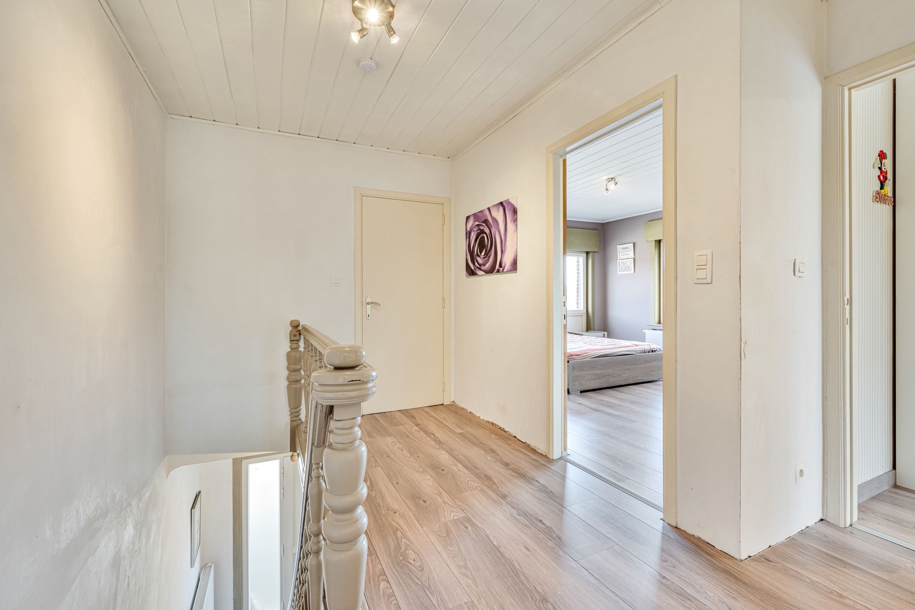 Gerenoveerde driegevelwoning met tuin foto 12