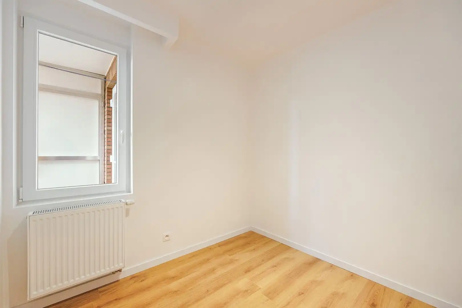 Prachtig gerenoveerd appartement in doodlopende straat zonder bovenburen foto 15