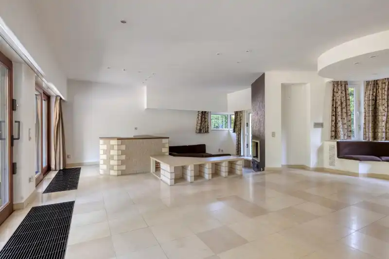 Villa met bewoonbare oppervlakte van 350m2 prachtig en rustig gelegen op perceel van 18a14 nabij het centrum van Bonheiden. foto 14