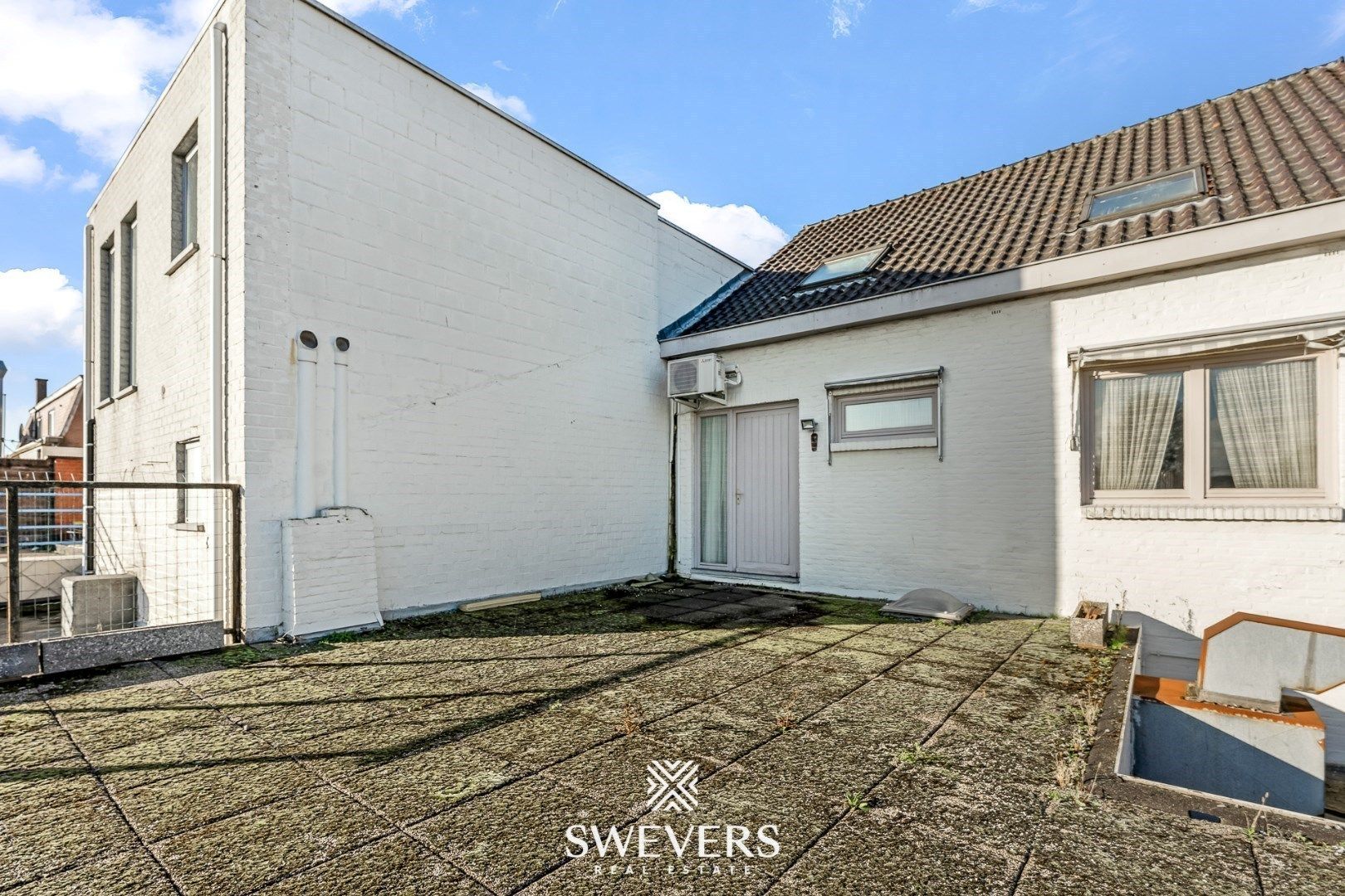 Duplex-appartement met handelsruimte, terras en tuin op toplocatie Riemst foto 30