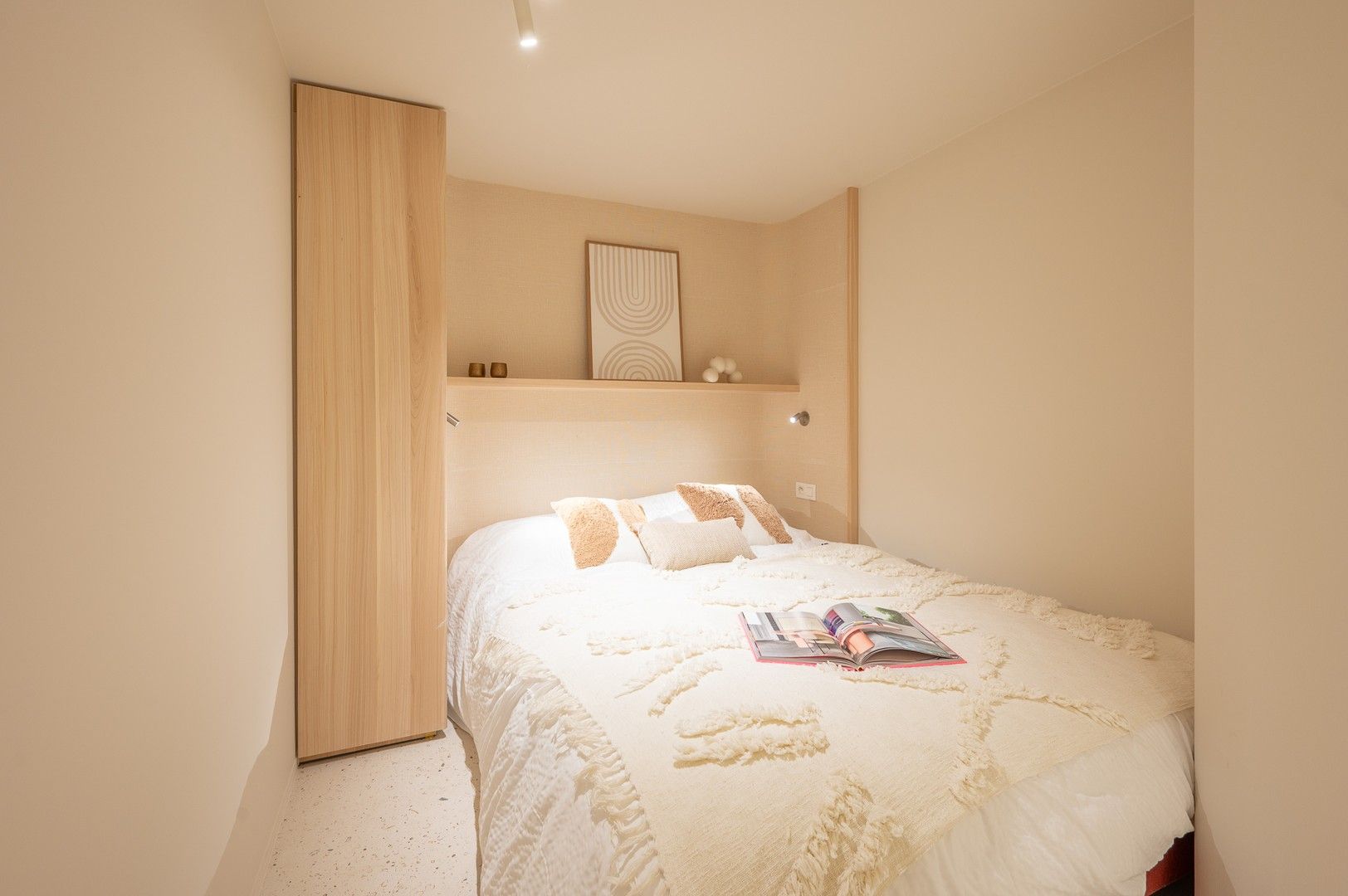 Fantastisch gerenoveerd appartement met adembenemend zeezicht op de zeedijk. foto 15