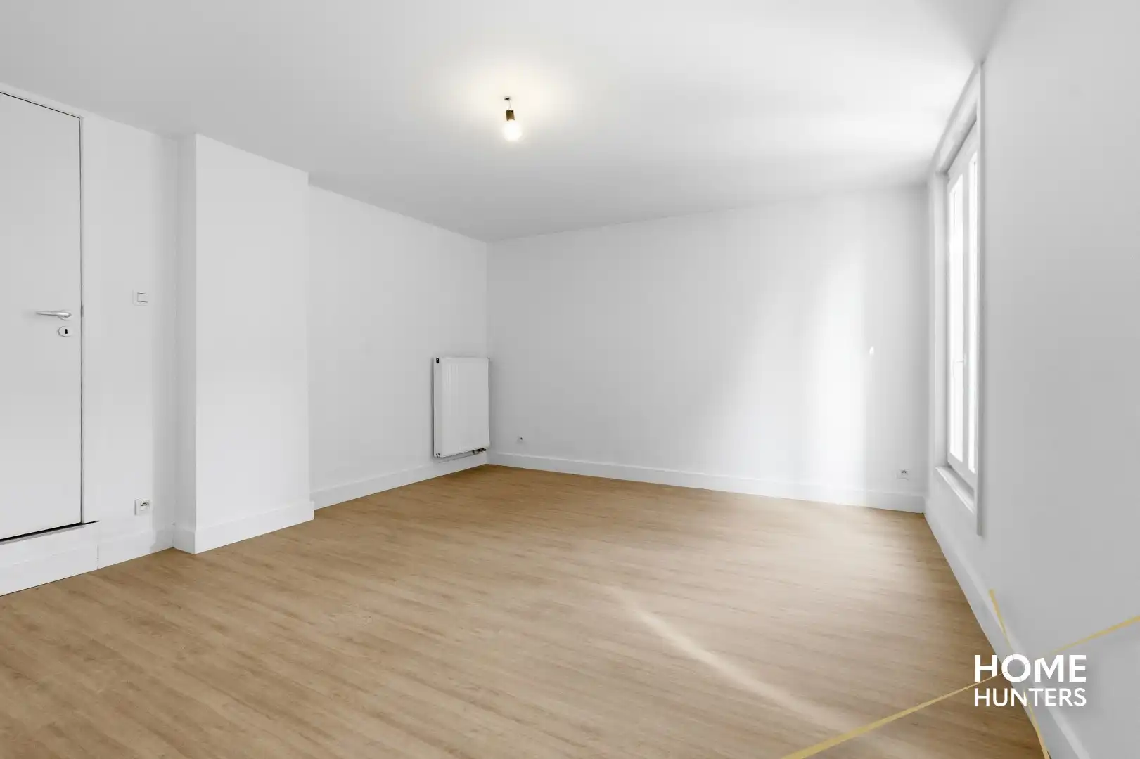 Charmante en instapklare woning met unieke stadskoer en garage foto 15