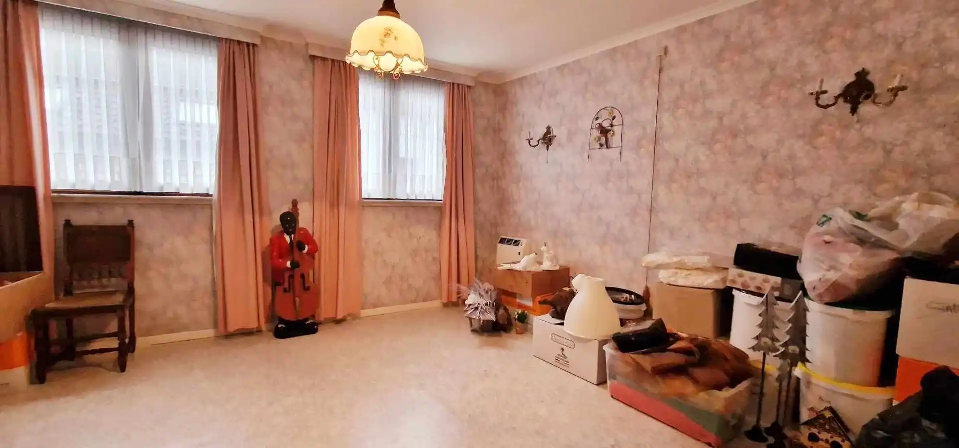 Karaktervol pand met enorm potentieel in hartje Tongeren foto 9