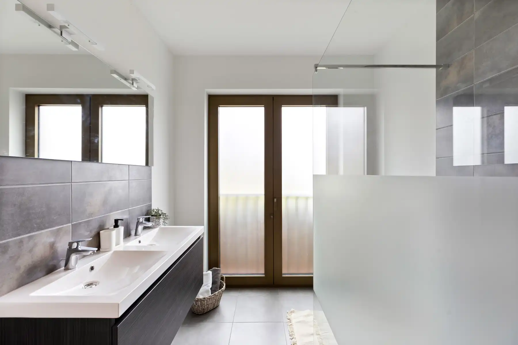 Modern appartement met 2 slpks in hartje Wetteren! foto 6