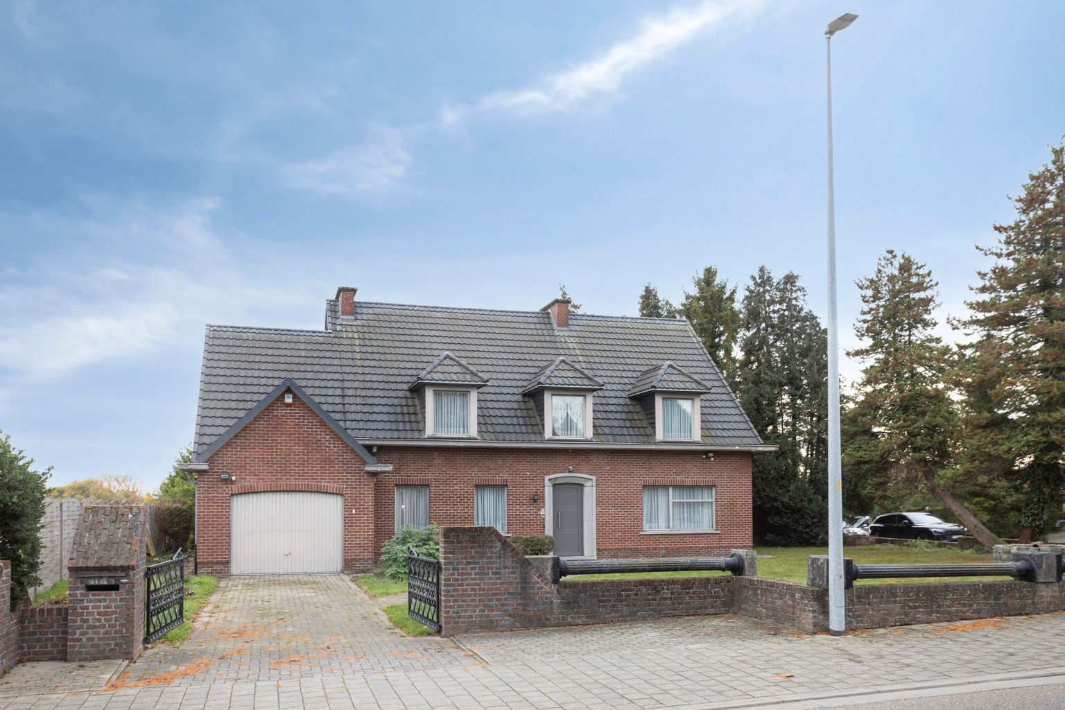5 slaapkamer woning met tuin in Kumtich  foto 2