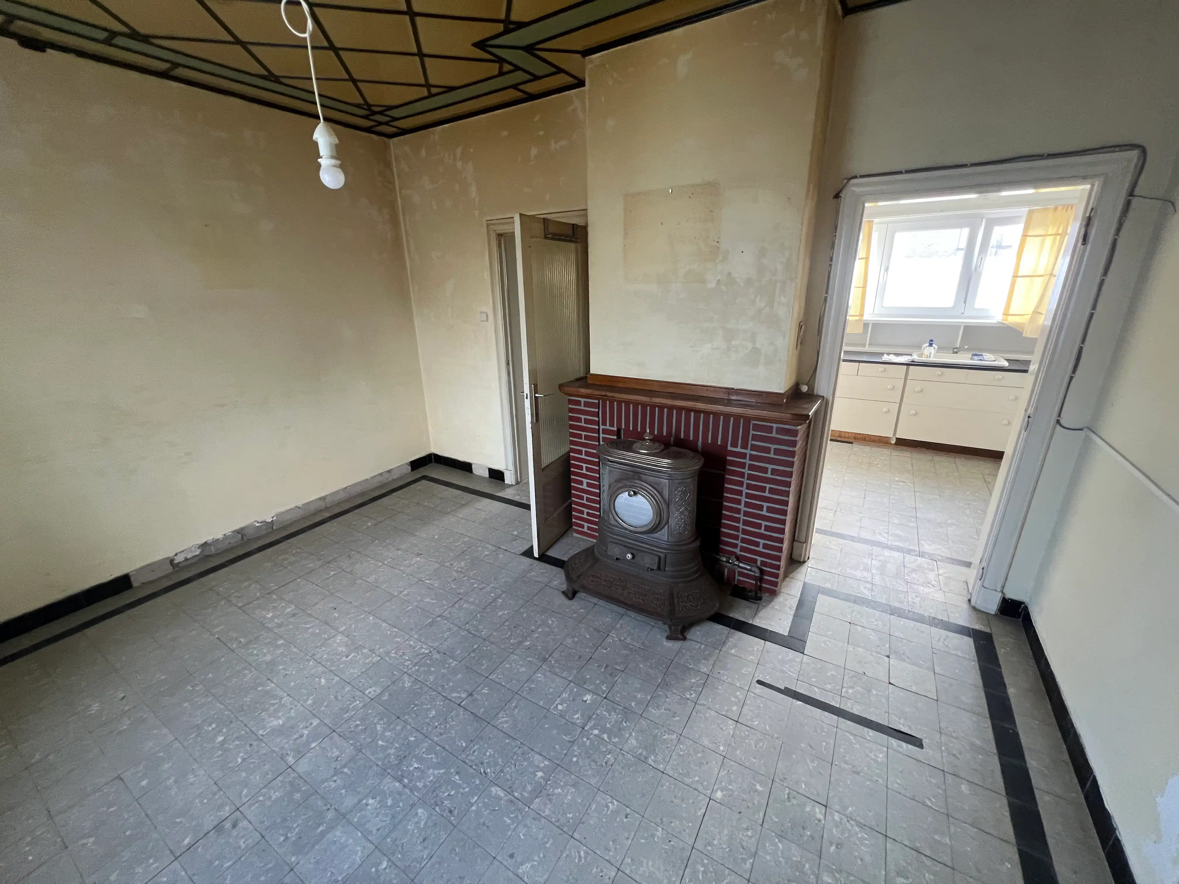 Halfopen bebouwing met zonnige tuin foto 5