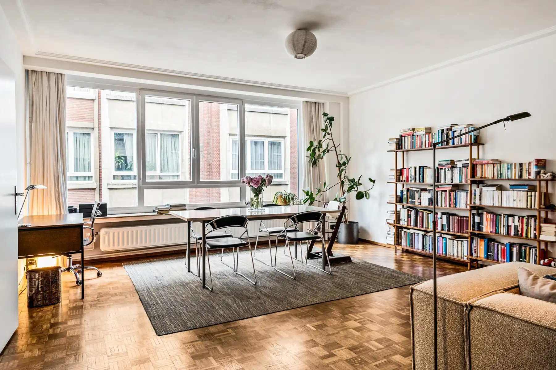 Een klassieker, met veel stijl in centrum Antwerpen foto 3