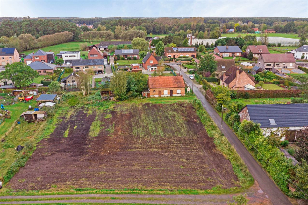 Unieke kans: Te renoveren of nieuw te bouwen hoeve op 31a40 in een rustige, landelijke omgeving foto 25