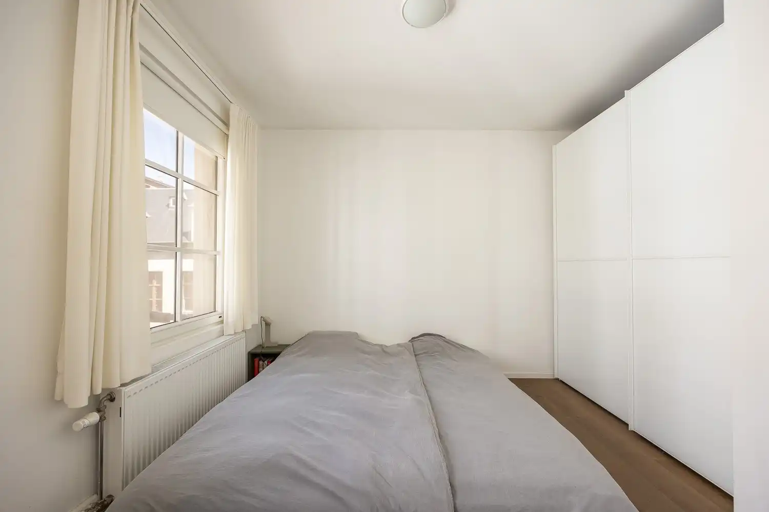 Instapklare stadswoning met garage en 2 slaapkamers foto 20