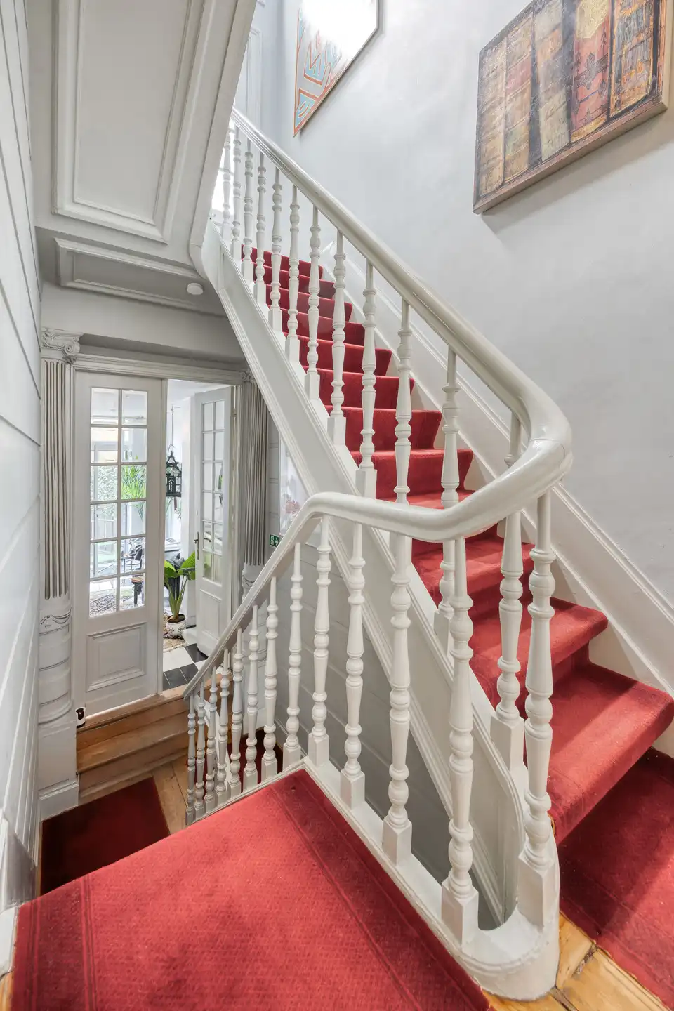 Historische grandeur met uitzonderlijk woonpotentieel foto 15
