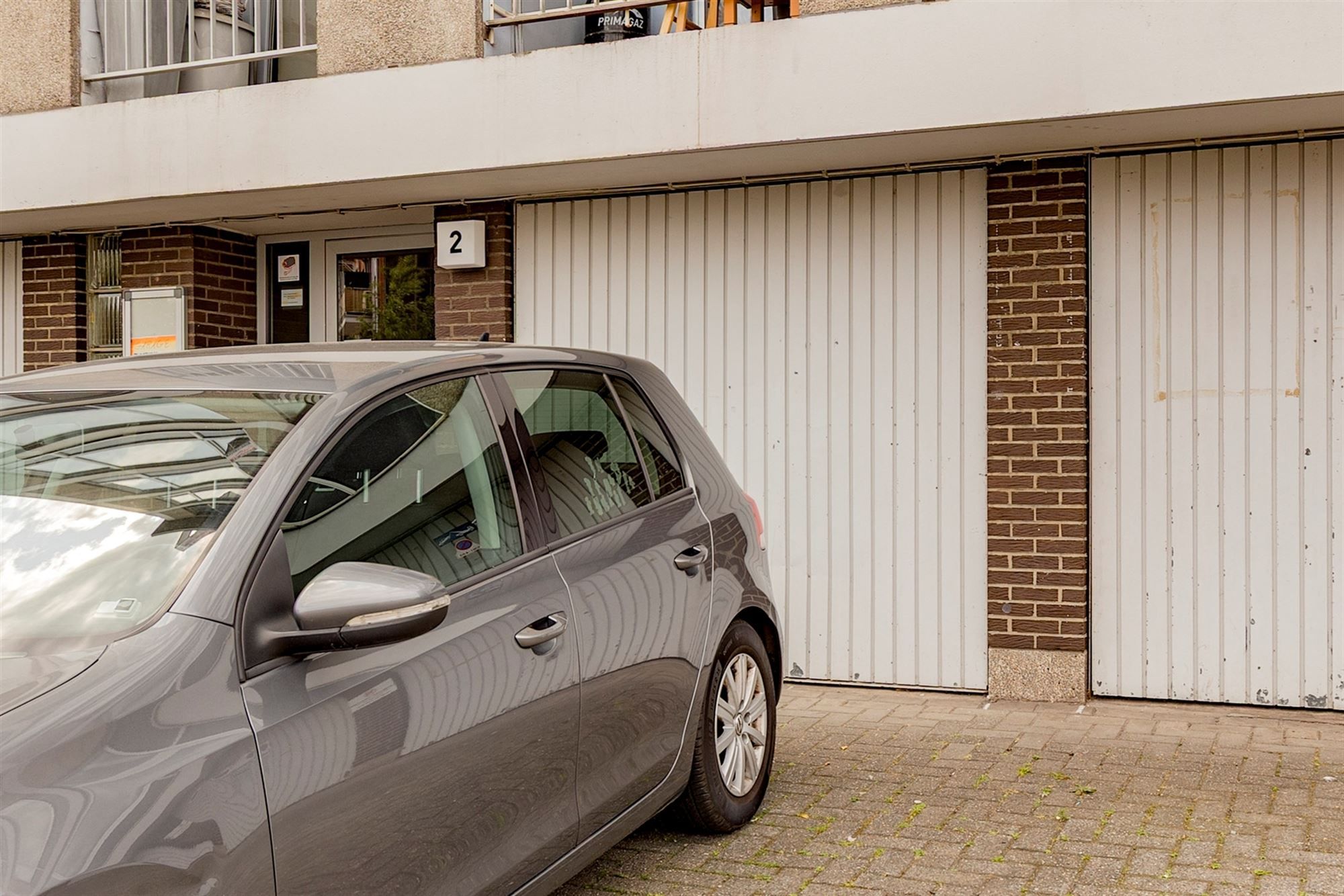 Instapklaar appartement met 2 slaapkamers en garagebox foto 14