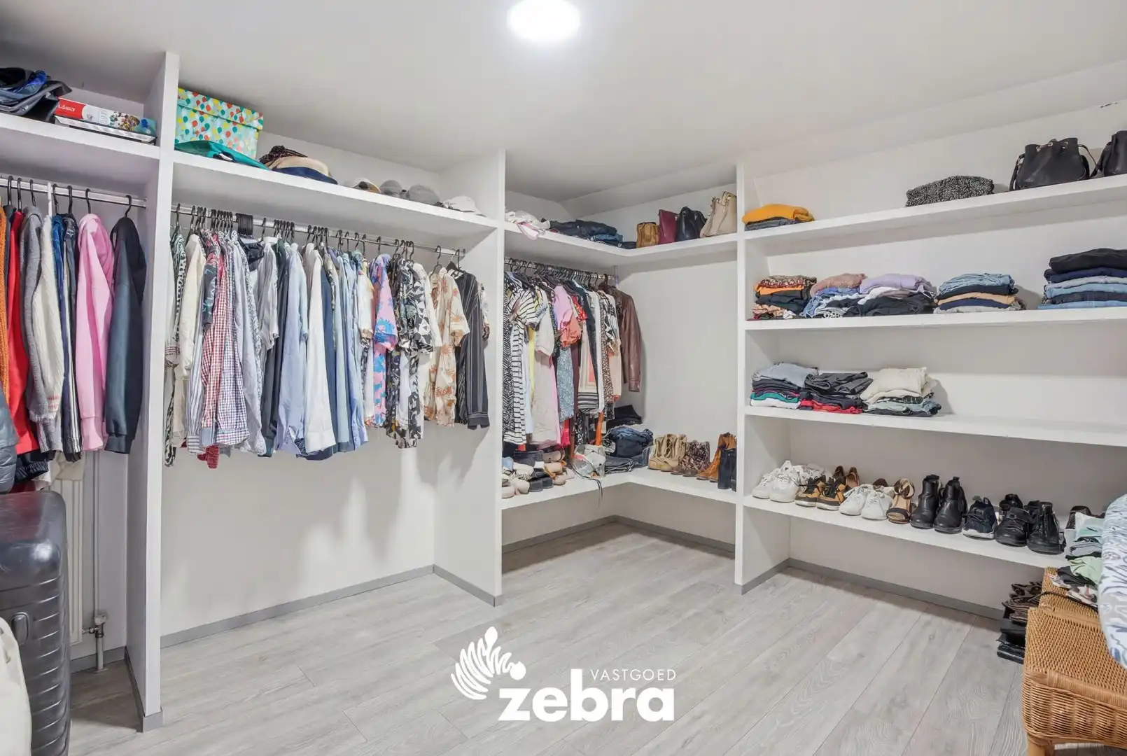Instapklare woning met EPC-label B nabij centrum Meulebeke! foto 17