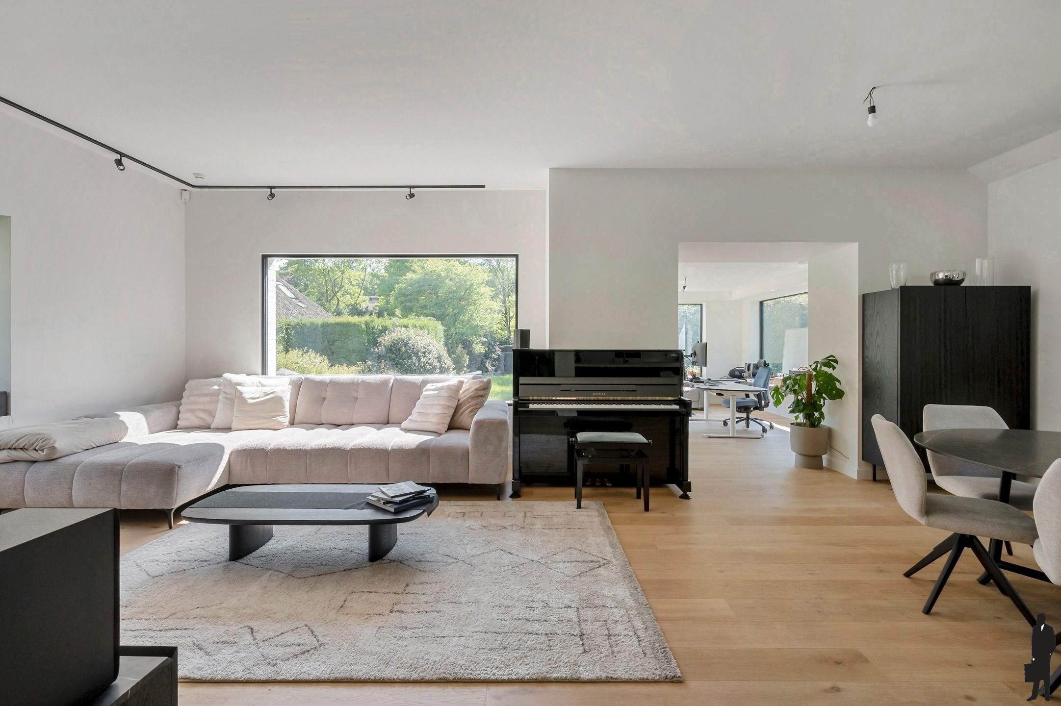 Instapklare architectenwoning, op toplocatie in Brasschaat! foto 5