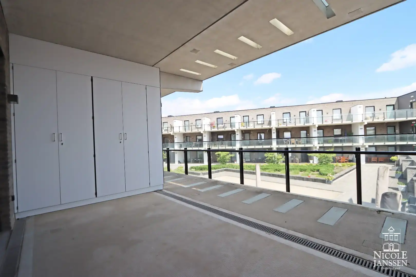 Nieuwbouwappartement van 137,05m²  foto {{pictureIndex}}