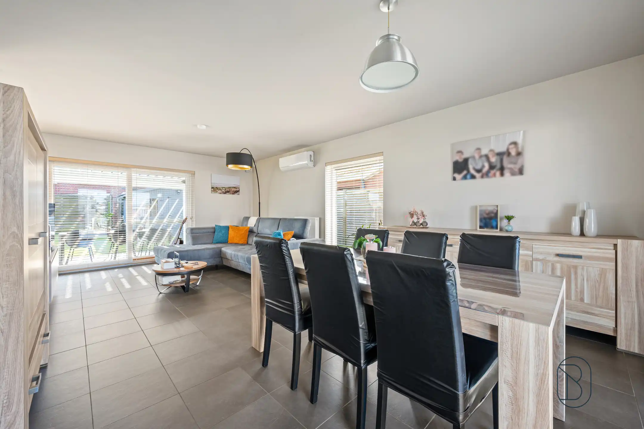 Instapklare energiezuinige topper met garage en tuin foto 4