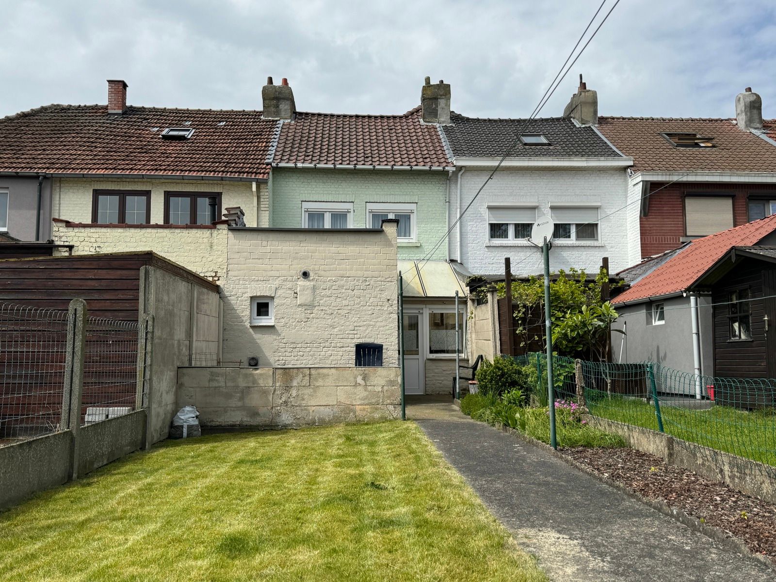 Rustig gelegen woning met slaapkamers en tuin foto 2