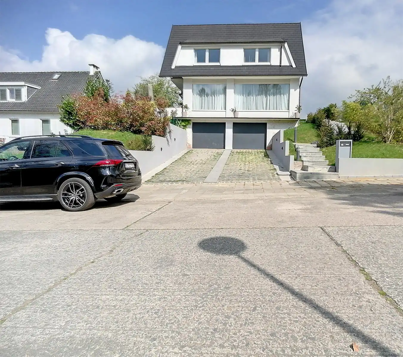 Hoofdfoto van de publicatie: Villa te koop