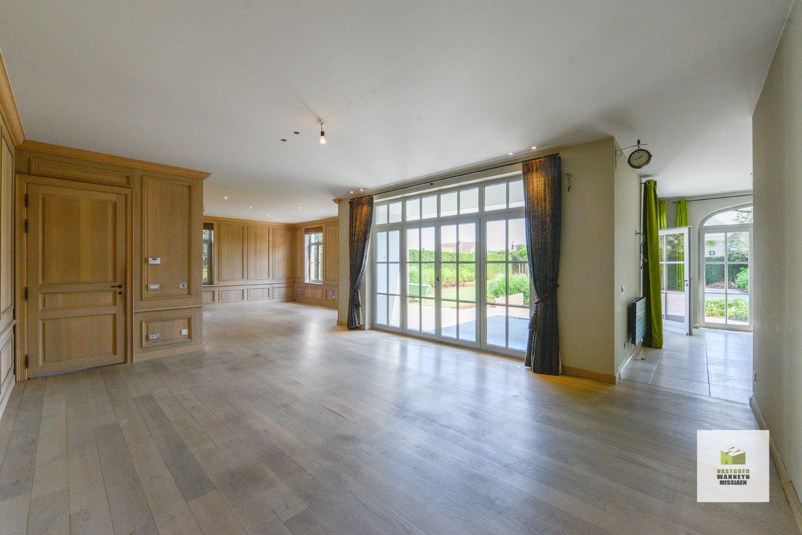 Luxueuze woning met 3 slpk, zwembad en polyvalente ruimte van 115 m2   foto 7