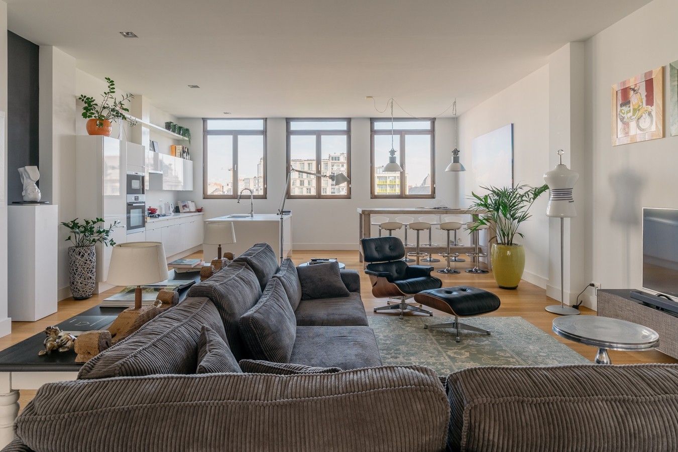 Stijlvol en ruim appartement met groot terras in hartje Antwerpen foto 2