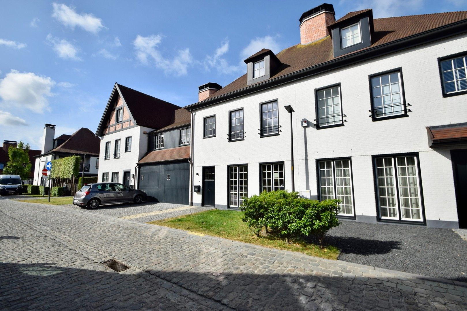 Instapklare woning in de verkaveling 'Valkenerf' in de groene, rustige omgeving van de nieuwe golf. foto 8