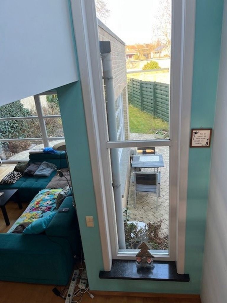 Ruime woning met 4 slaapkamers, tuin en garage in 'Sint Lucaswijk' te Ekeren.  foto 11