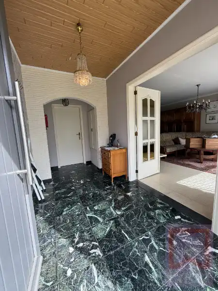 Ruime woning in groene villawijk! foto 4