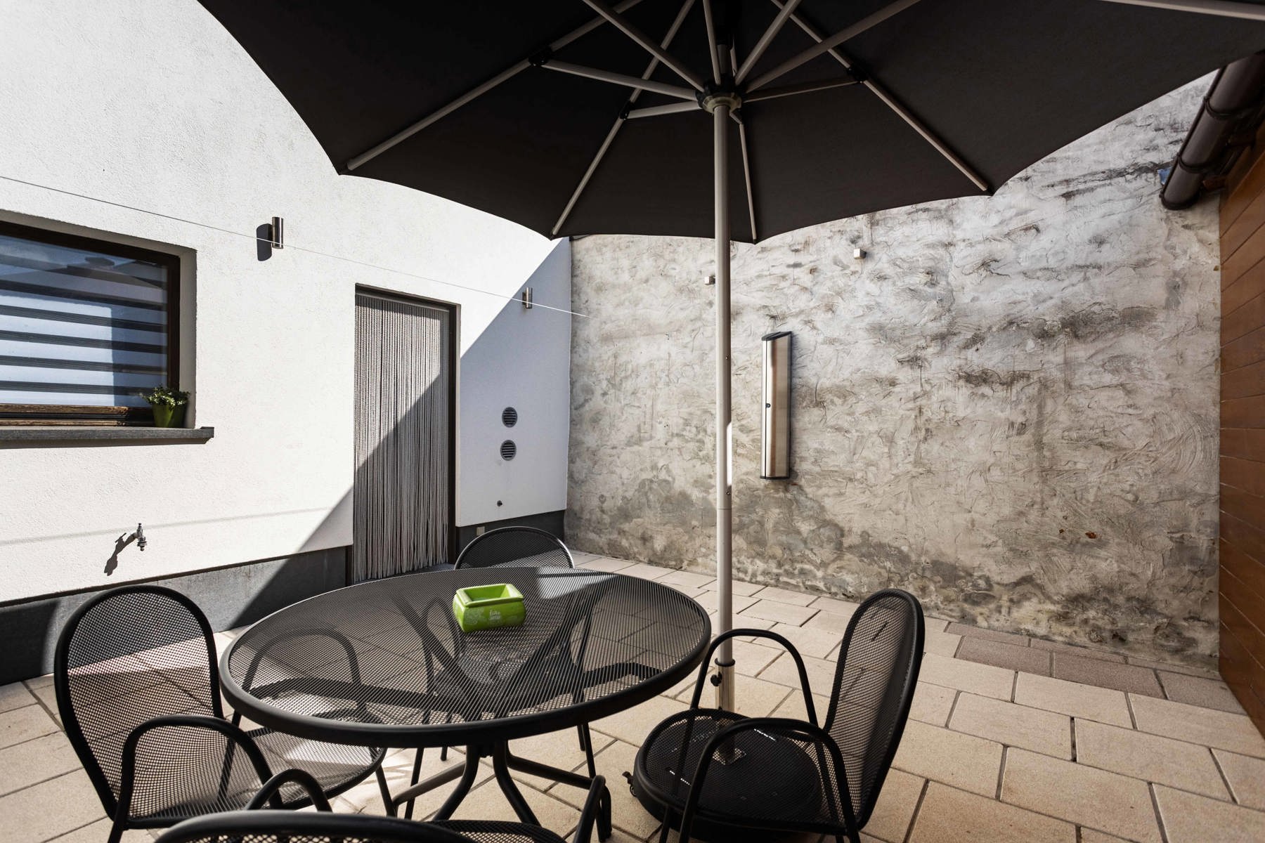 Top gerenoveerde woning met energielabel A! foto 17