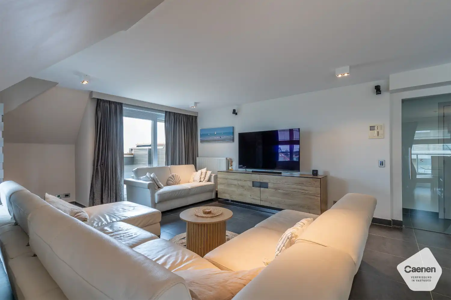 Prachtig appartement met 3 slaapkamers en lateraal zeezicht foto 3