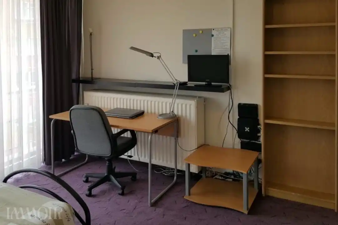 Te renoveren studio met potentieel in hartje Antwerpen. foto 7