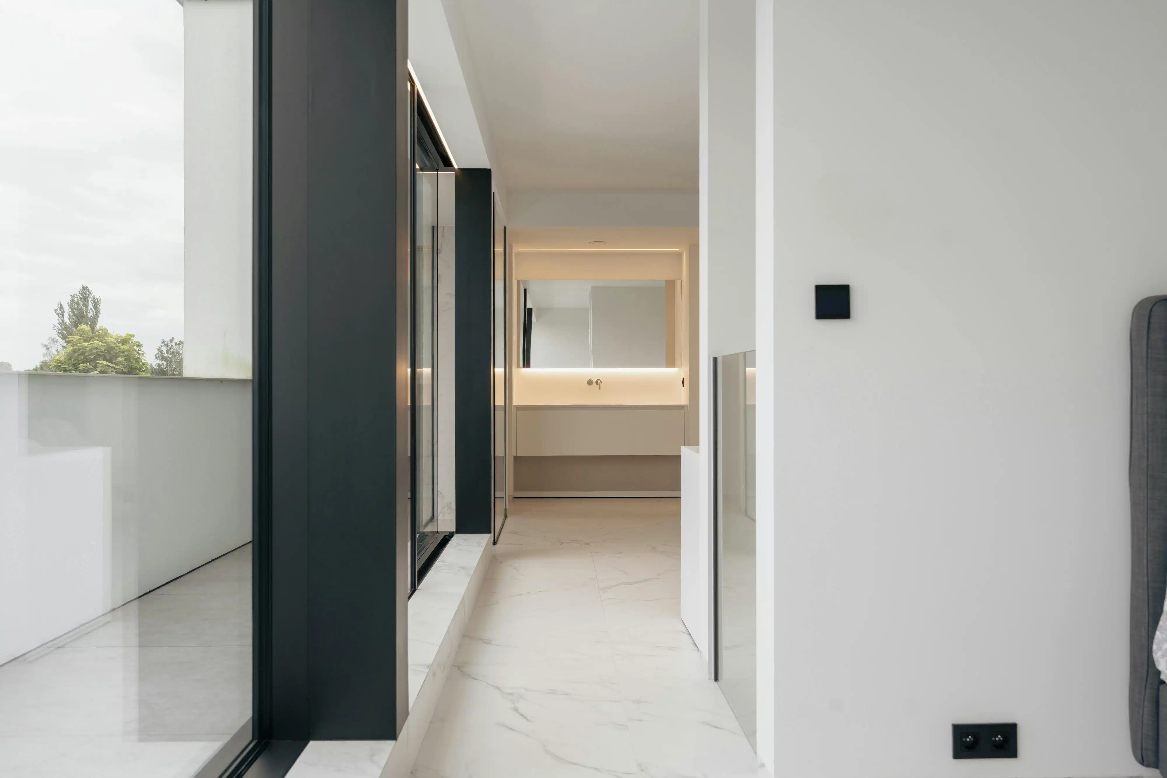 Hypermoderne strakke villa met zwembad in Gits foto 22