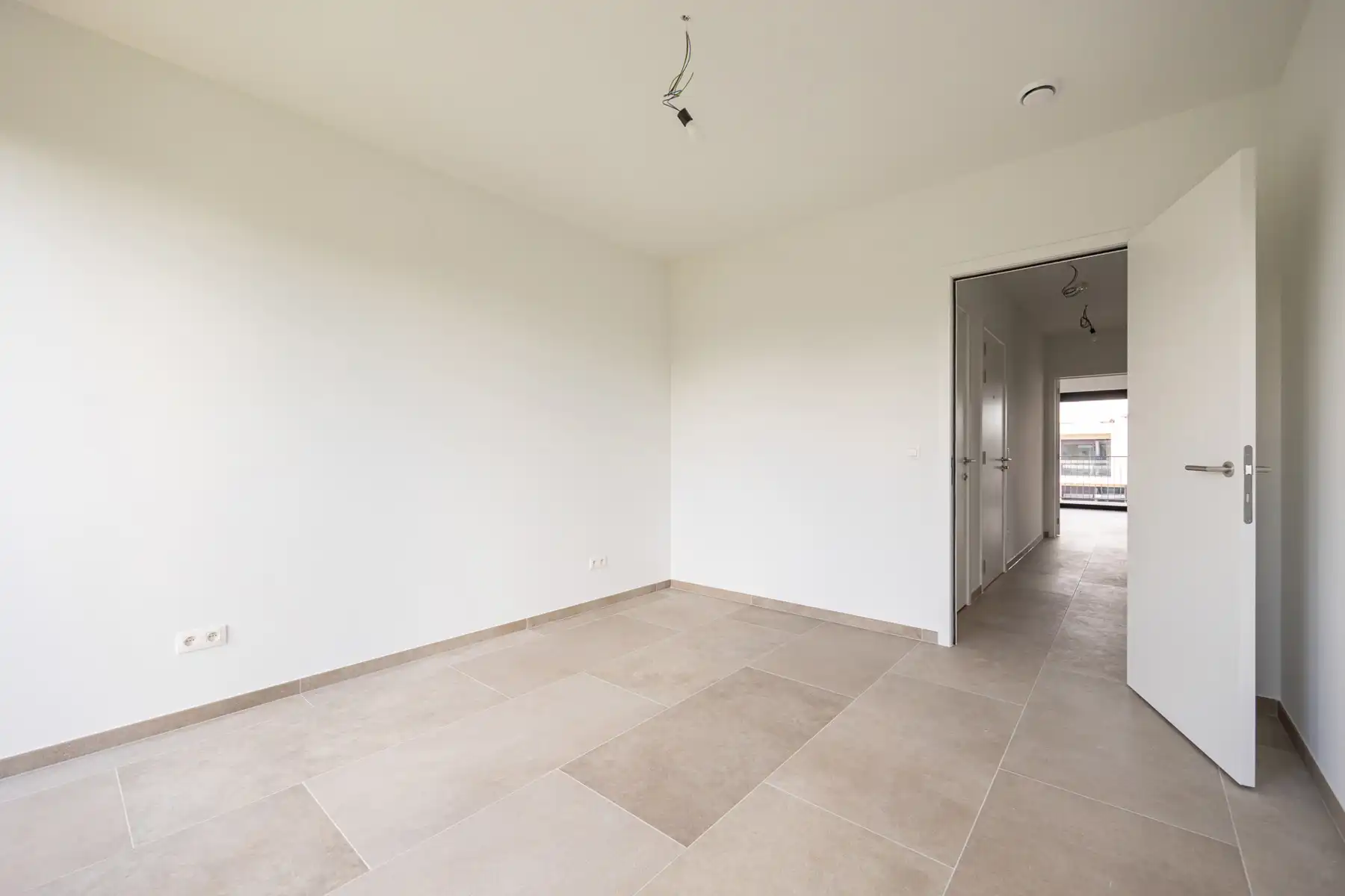 Prachtig nieuwbouwappartement op de 3de verdieping met ondergrondse autostaanplaats en berging. foto 11