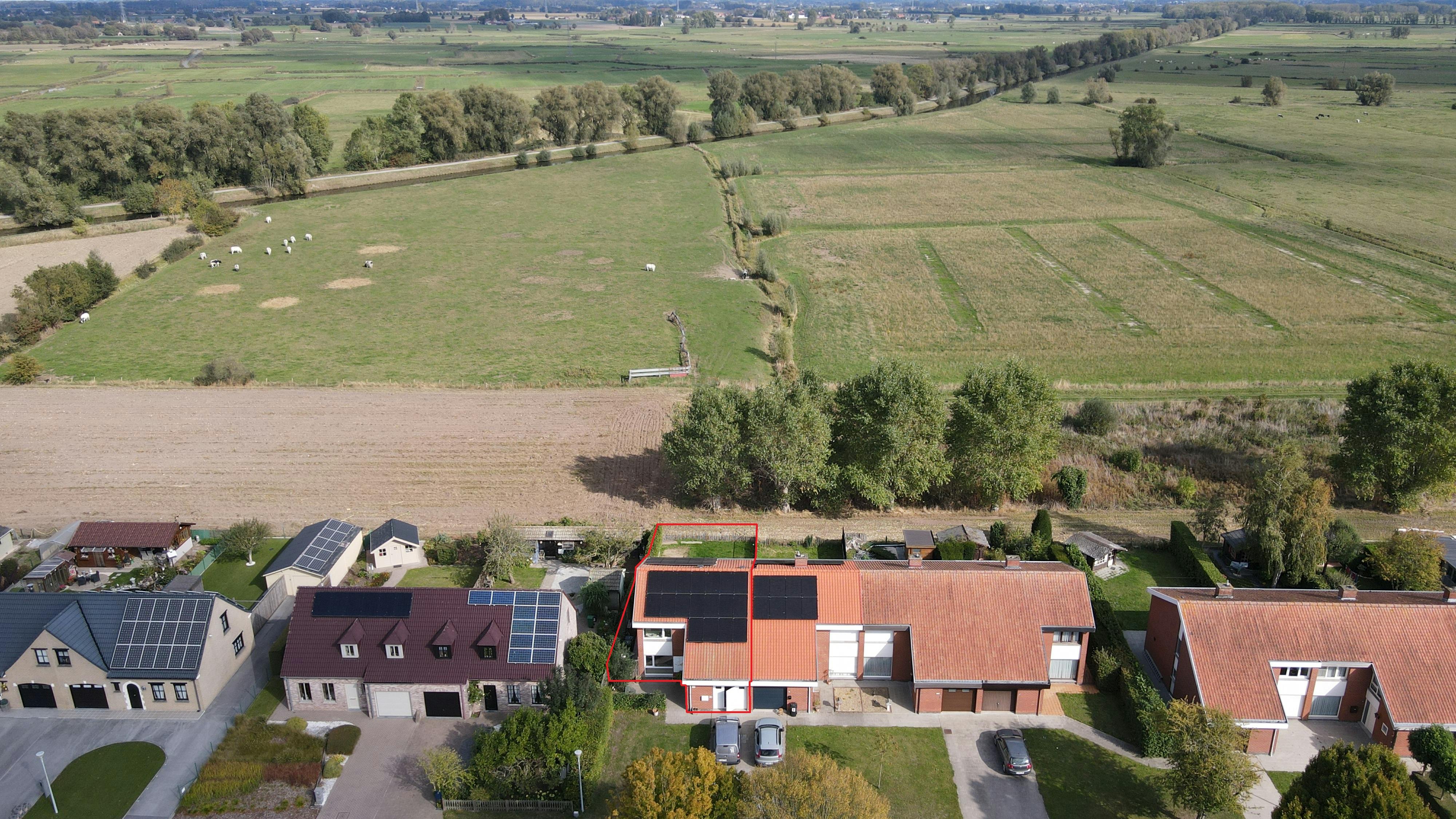 Instapklaar huis met 4 slaapkamer te koop in Diksmuide foto 24