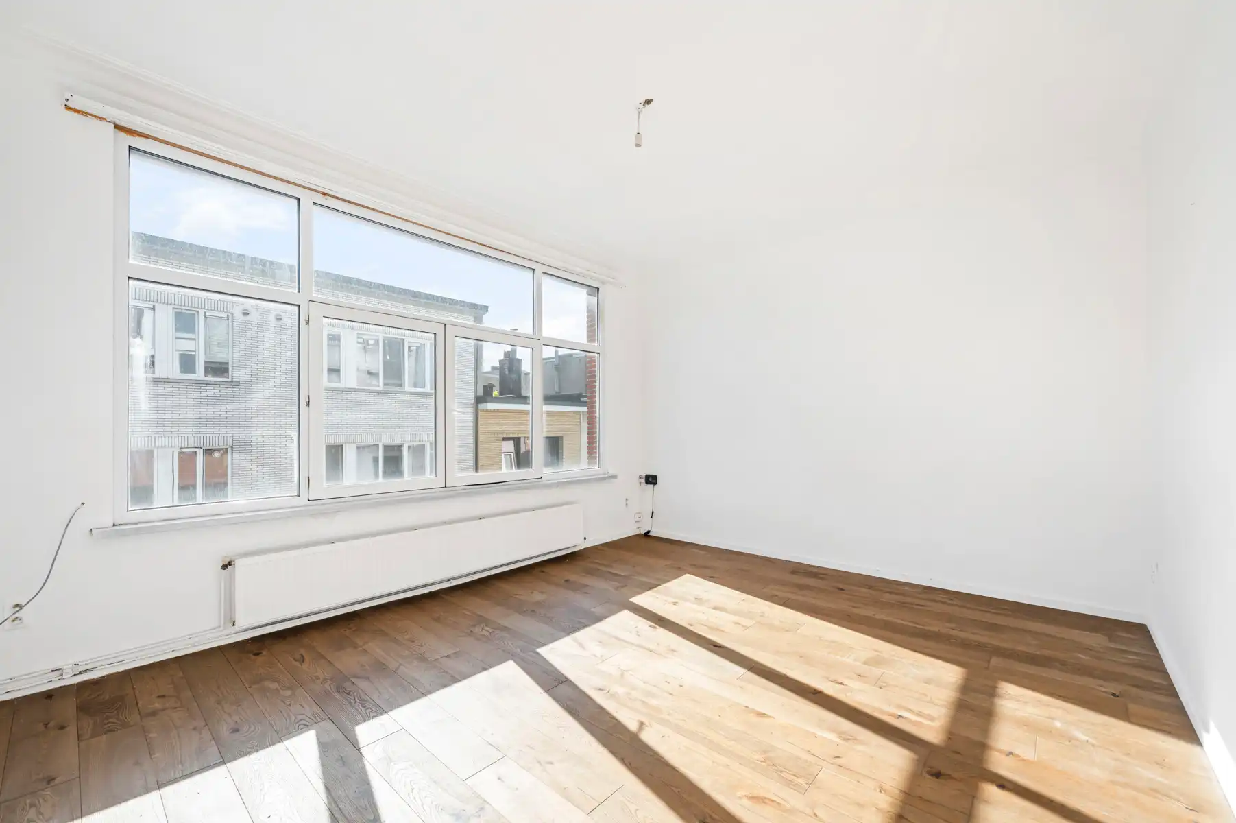 Verhuurde opbrengsteigendom met 4 appartementen foto 14