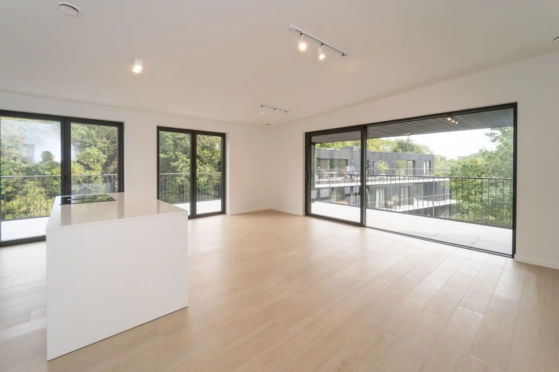 Prachtige penthouse met ruime terrassen. foto 2