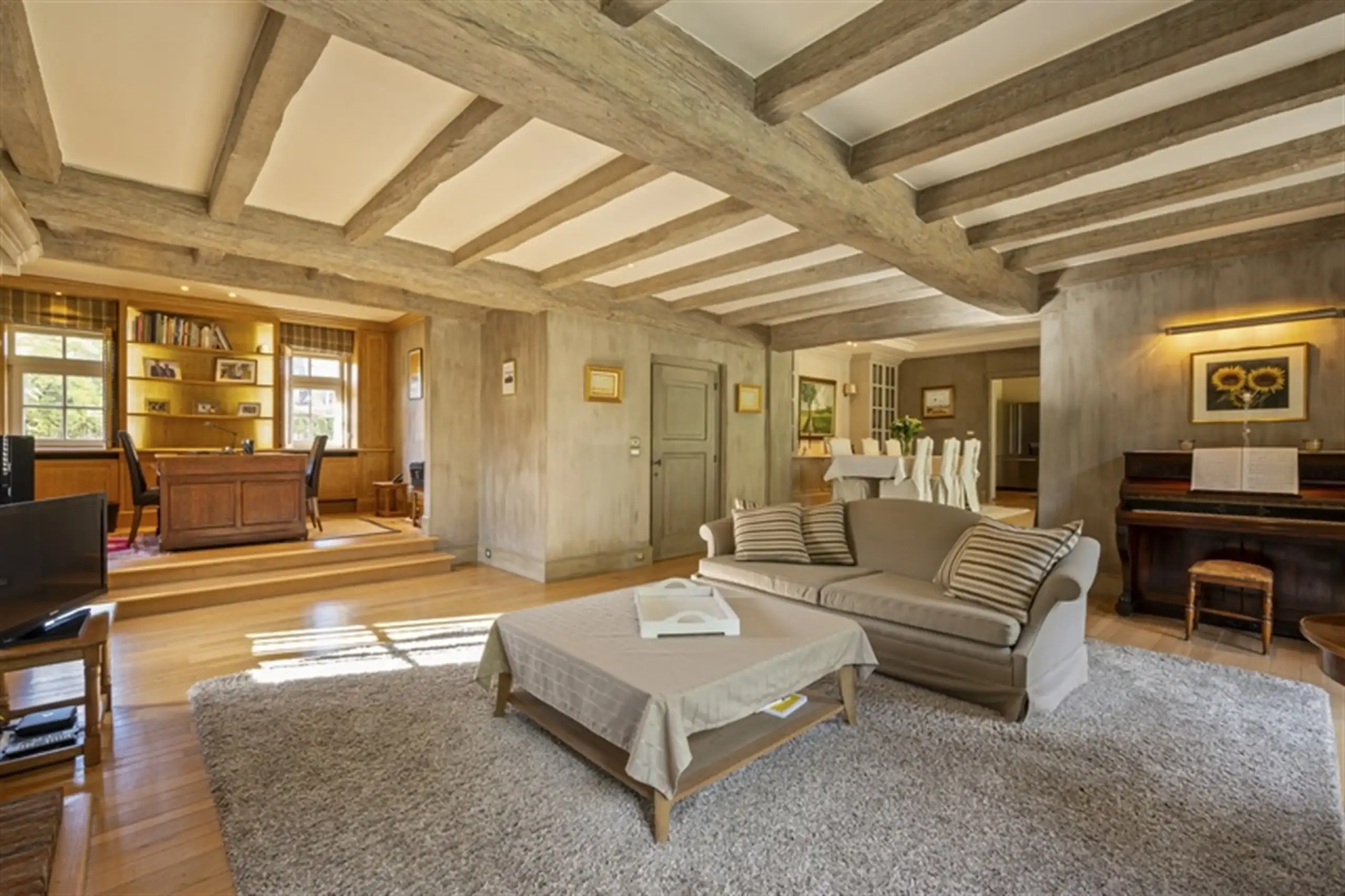 Kom binnen, kom dromen: royale eigendom op 3057 m² foto 14