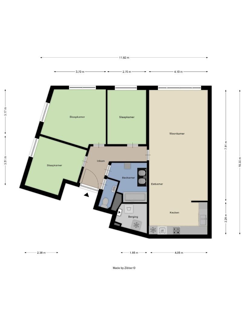 GELIJKVLOERS APPARTEMENT MET 3 RUIME SLAAPKAMERS, 1 AUTOSTANDPLAATS EN KLEDERBERGING IN LANAKAN CENTRUM!  foto 4