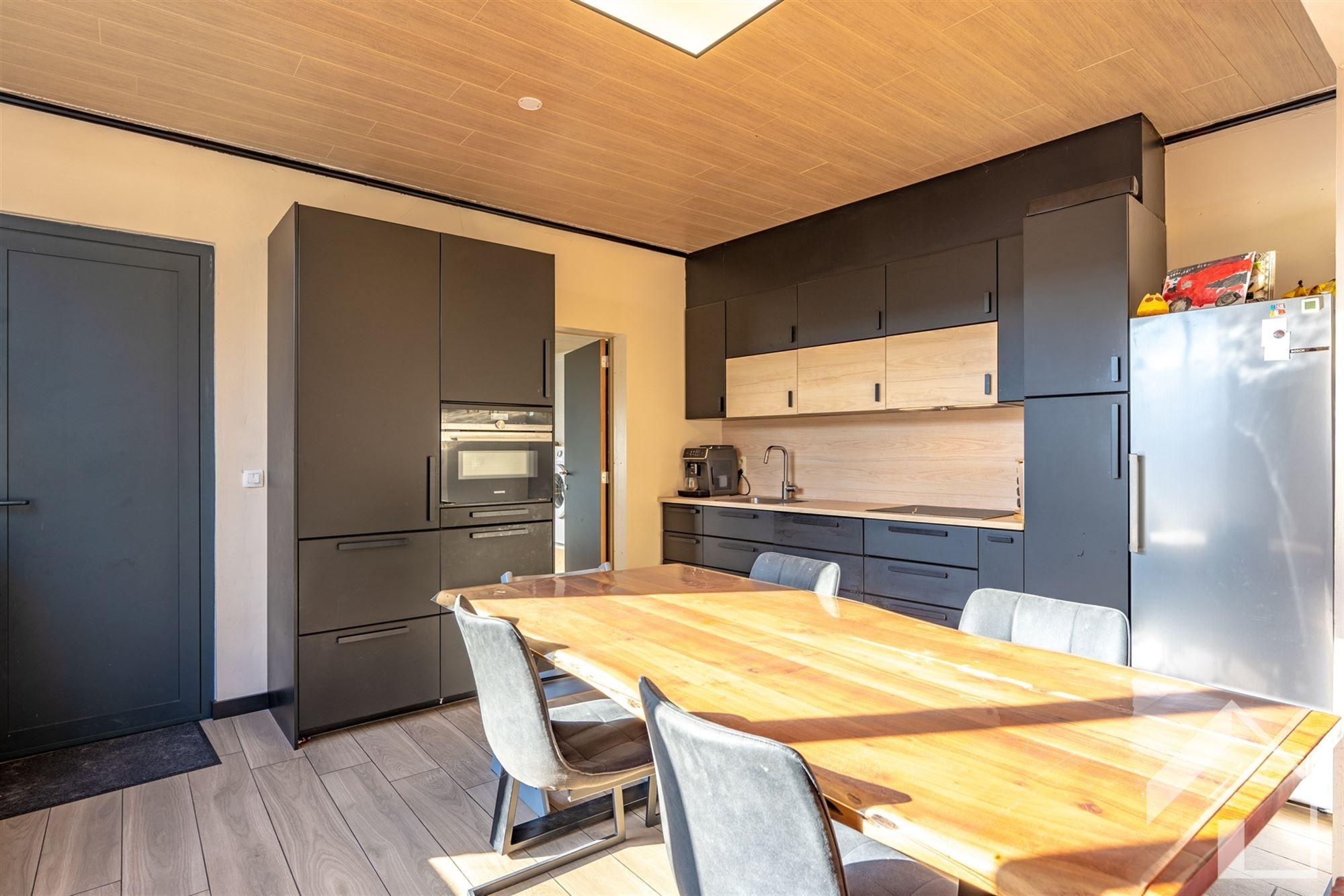 Instapklare gezinswoning met 3 à 4 slaapkamers en een ruime tuin  foto 3