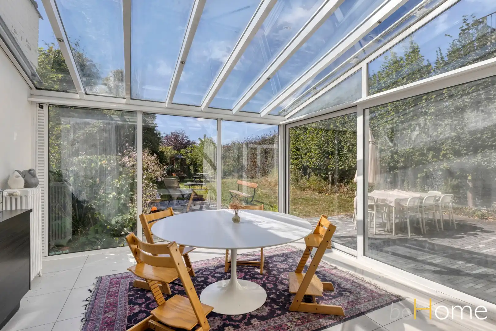 TE HUUR - Op zoek naar een stijlvol en uniek herenhuis met 5 slpk in hartje Merchtem? Welkom Home! foto 4