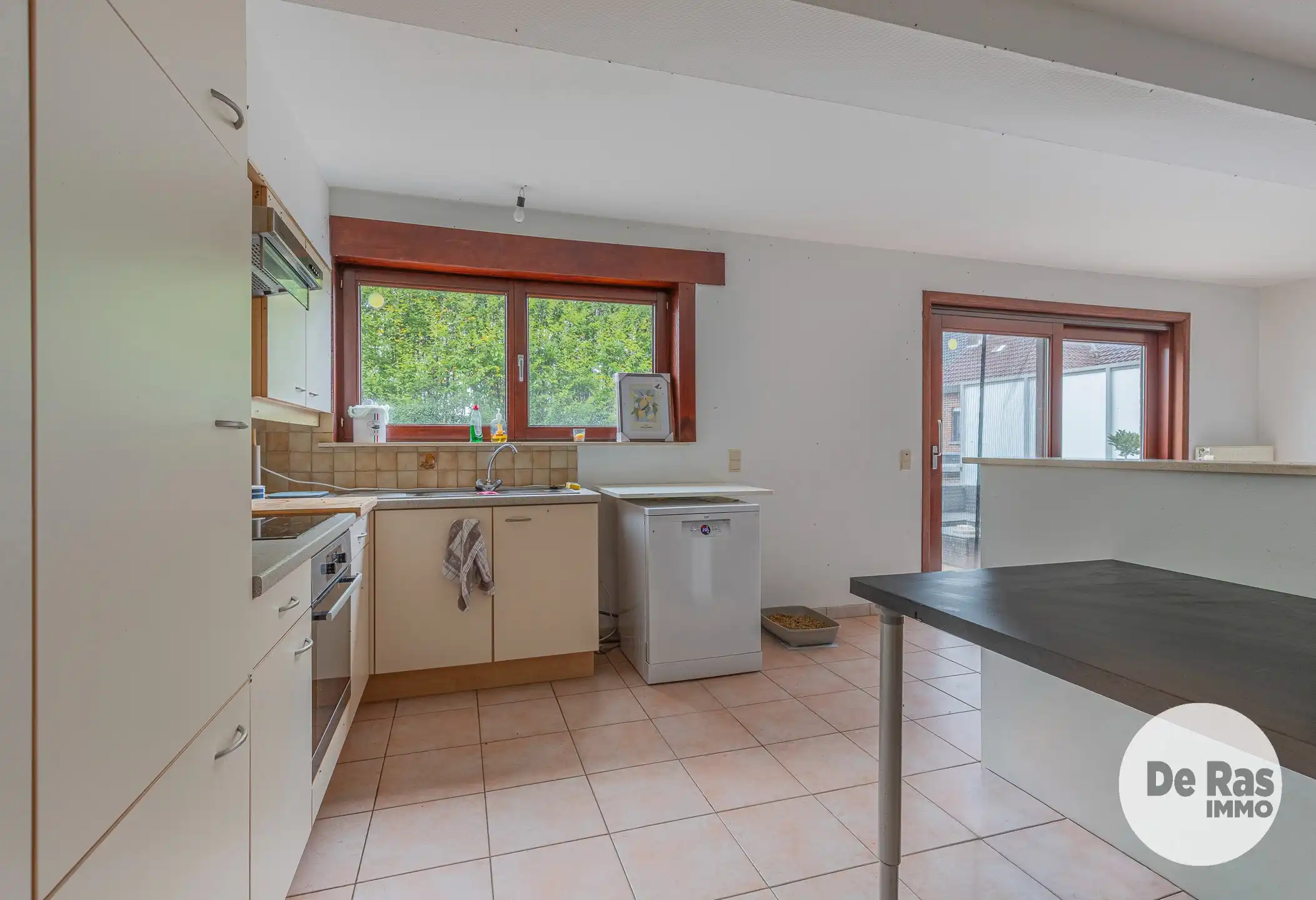 HERZELE-Schitterend 2-kamer App van 118m³ met terras/garage foto 8