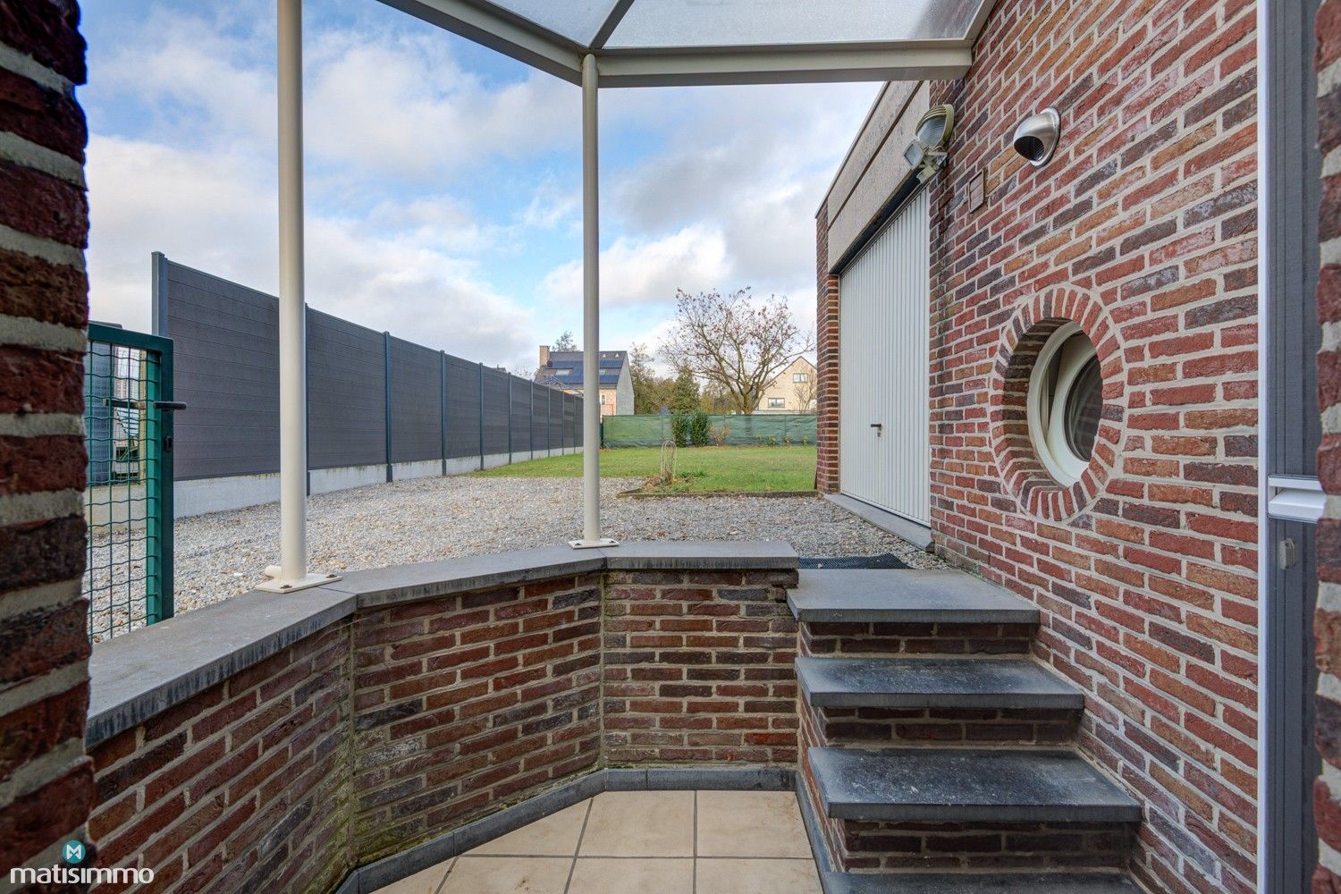 INSTAPKLAAR APPARTEMENT MET 2 SLAAPKAMERS, TUIN EN GARAGE IN SCHOONBEEK foto 17