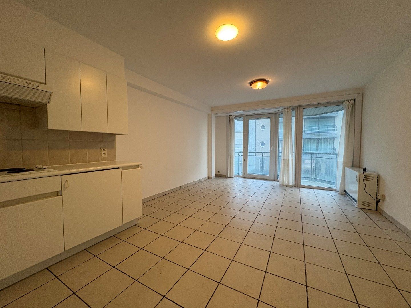 Te huur: Lichtrijk appartement met zijdelings zeezicht en staanplaats  foto 4