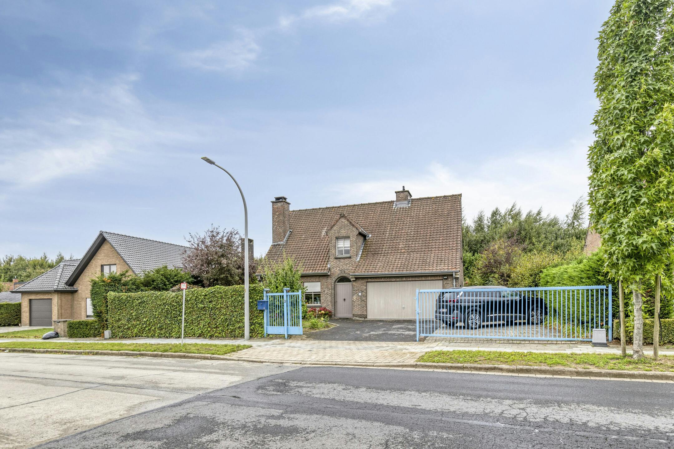 Te renoveren villa met 5 slpk en tuin in Marke foto {{pictureIndex}}