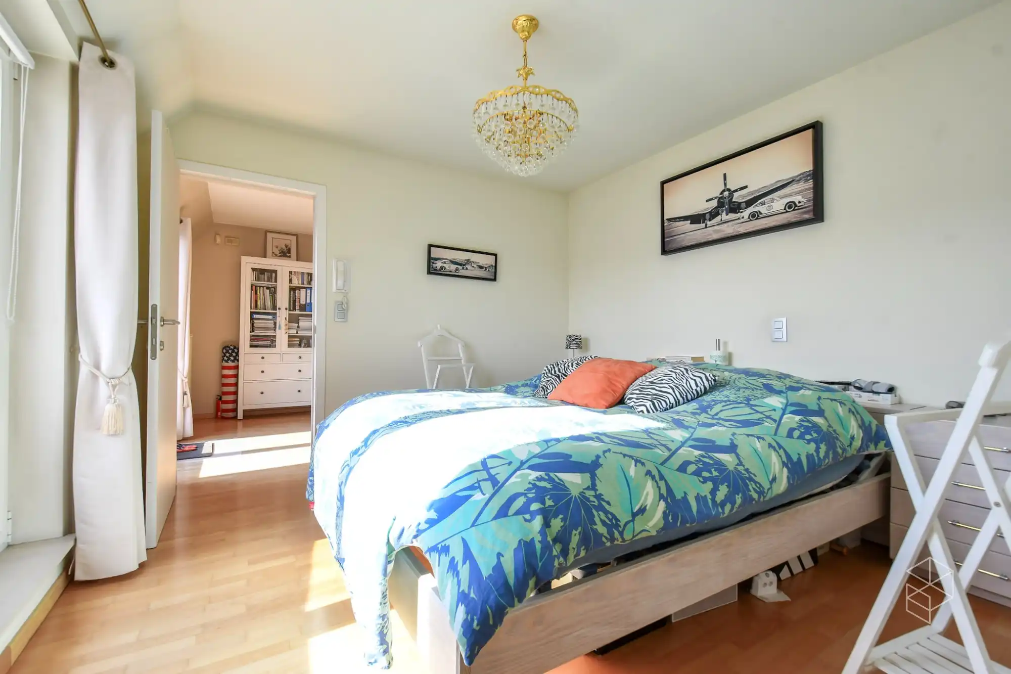Ruime en karaktervolle woning op 926 m² centraal gelegen te Jabbeke foto 11