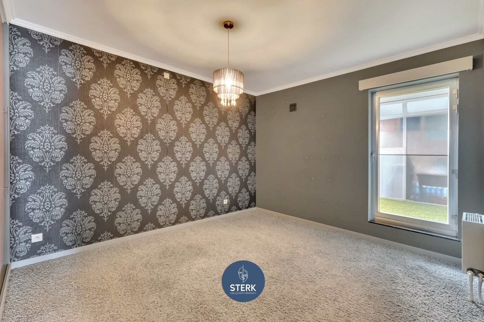 INSTAPKLAAR APPARTEMENT MET 2 SLPKS OP EEN CENTRALE LOCATIE TE REKEM !  foto 12