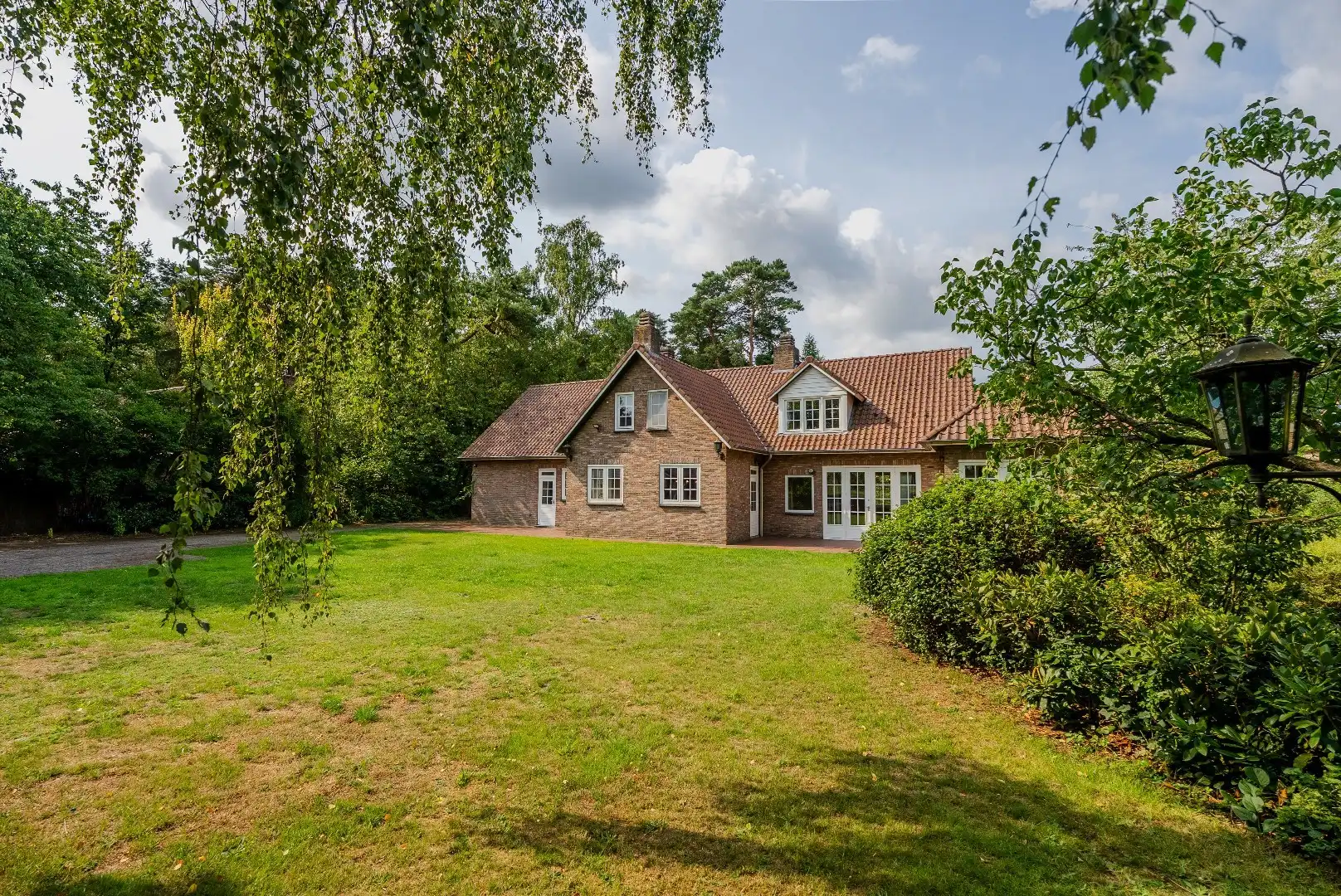 Villa met vergezicht en zwembad in Brasschaat foto 7