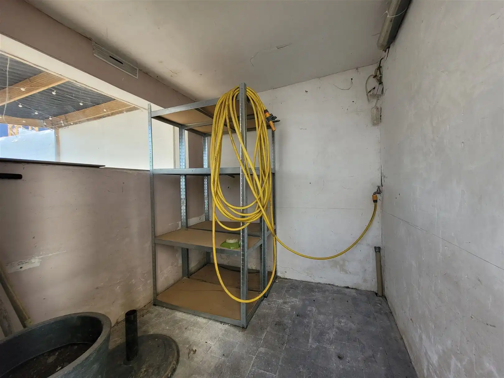 Gerenoveerde woning met zonnige tuin foto 24