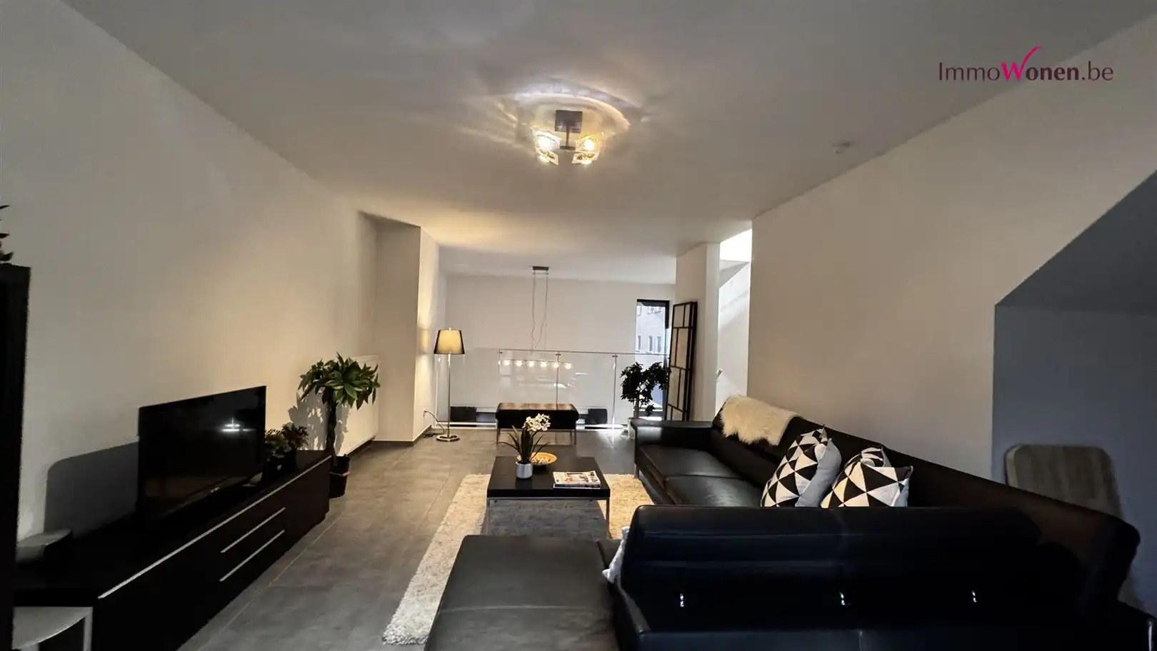 Energiezuinige halfopen woning met tuin en autostaanplaats foto 17