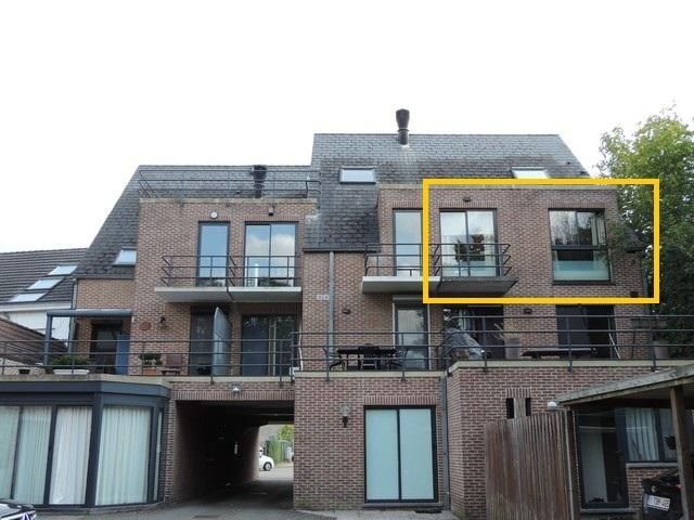Instapklaar appartement met terras en autostandplaats in hartje Beringen foto 3